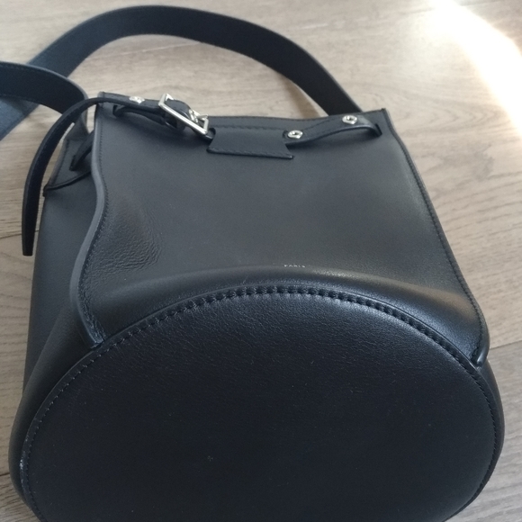 PRISTINE Authentic Celine black Calfskin crossbody bag - Picture 9 of 11